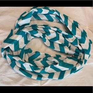 Infinity scarf